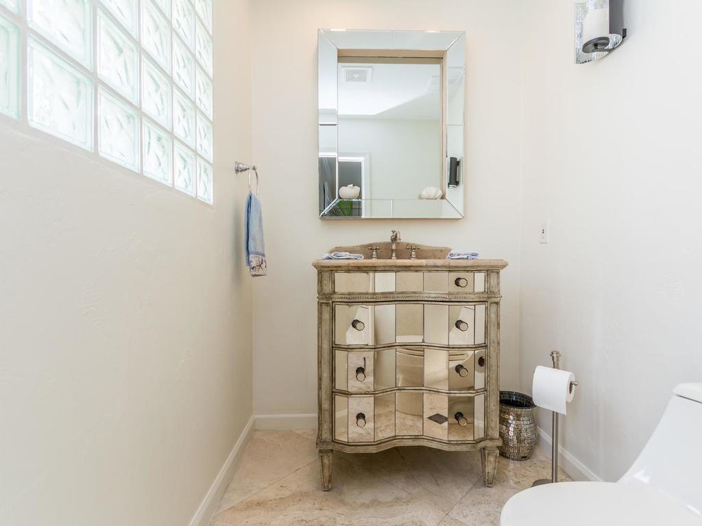 LAUDERDALE BEACH - Residential