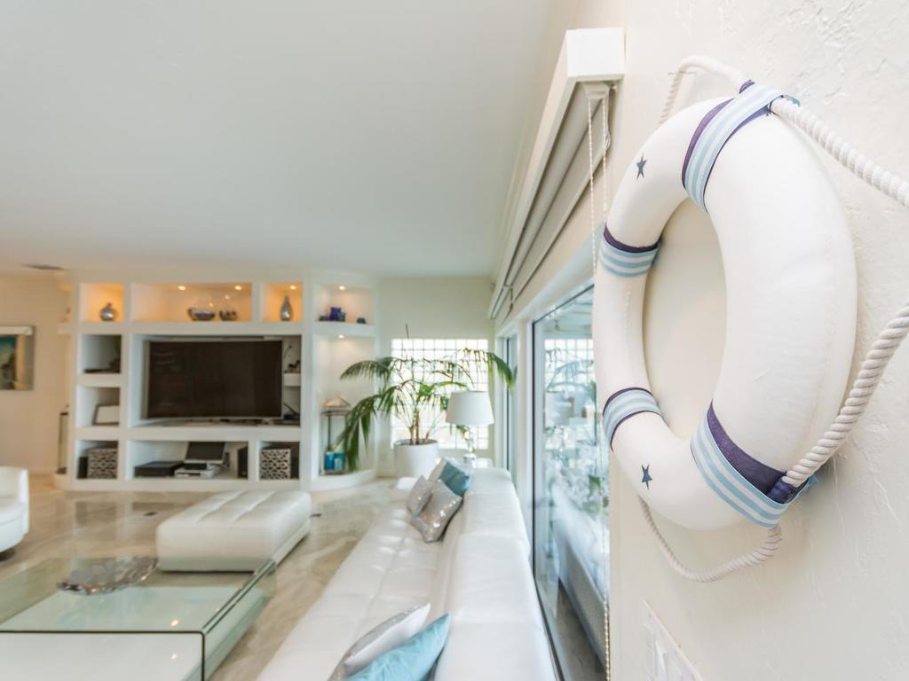 LAUDERDALE BEACH - Residential