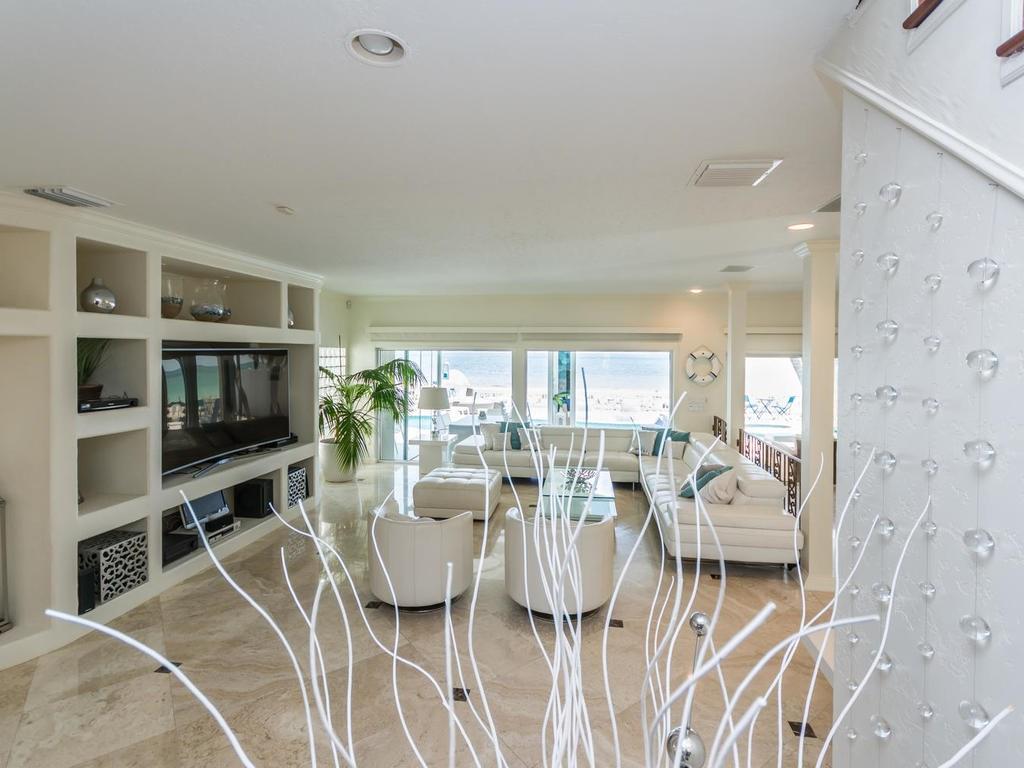 LAUDERDALE BEACH - Residential