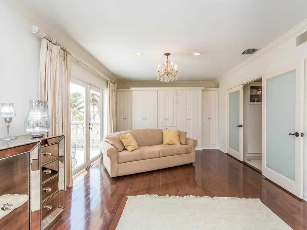 LAUDERDALE BEACH - Residential