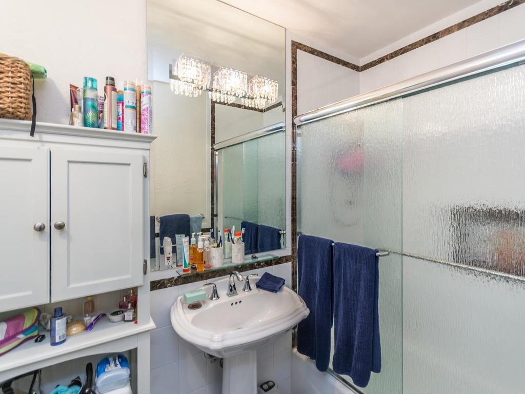 LAUDERDALE BEACH - Residential