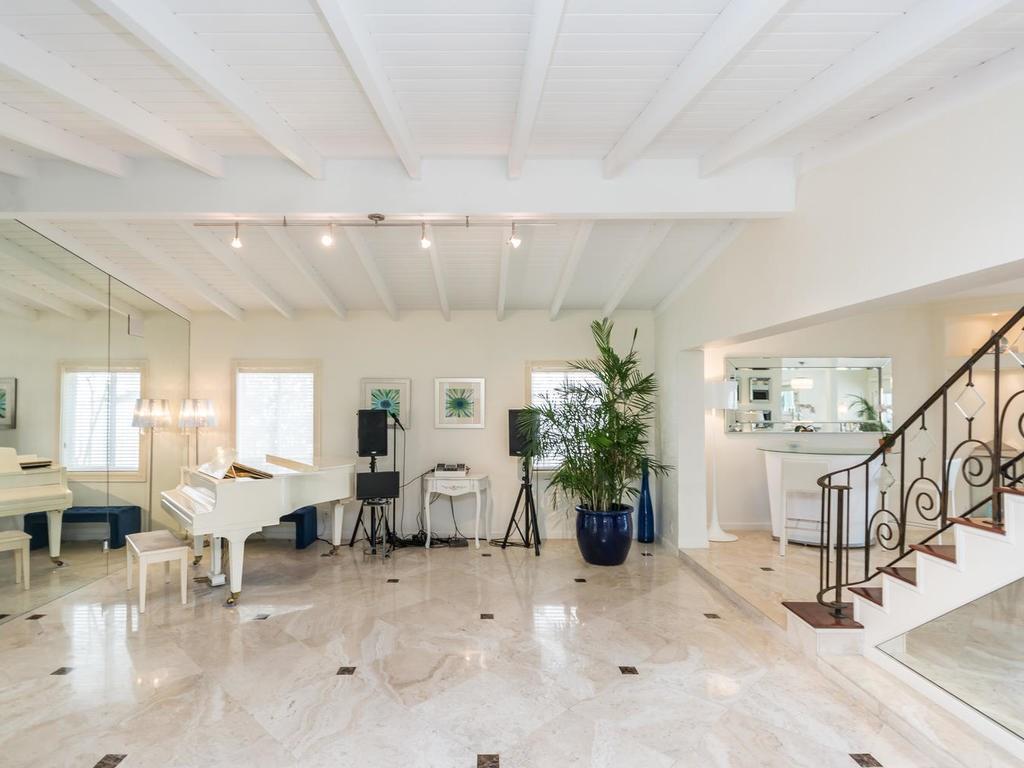 LAUDERDALE BEACH - Residential