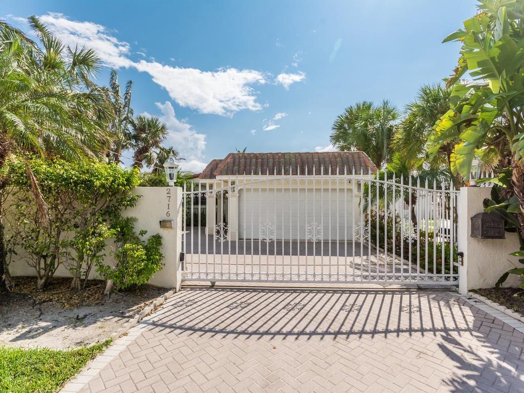 LAUDERDALE BEACH - Residential