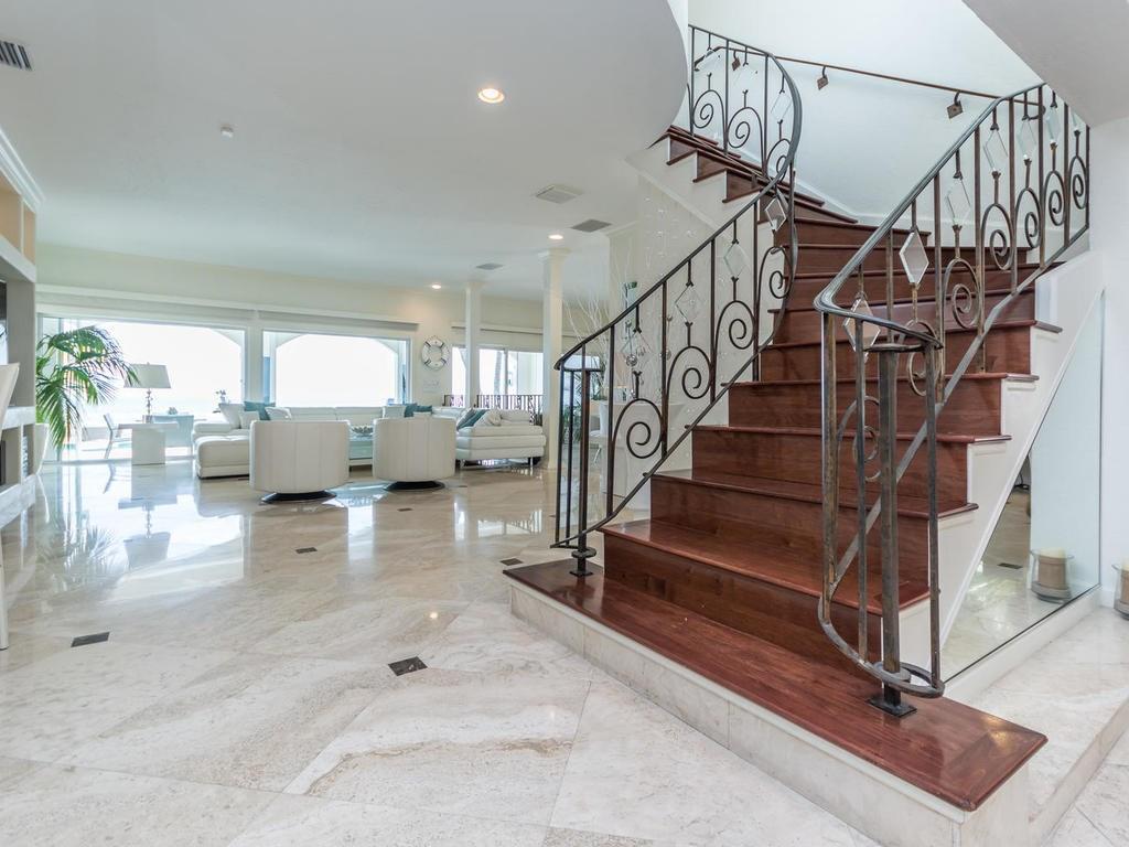 LAUDERDALE BEACH - Residential