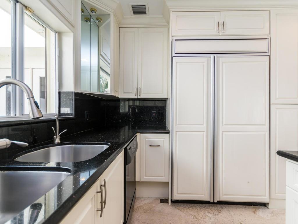 LAUDERDALE BEACH - Residential