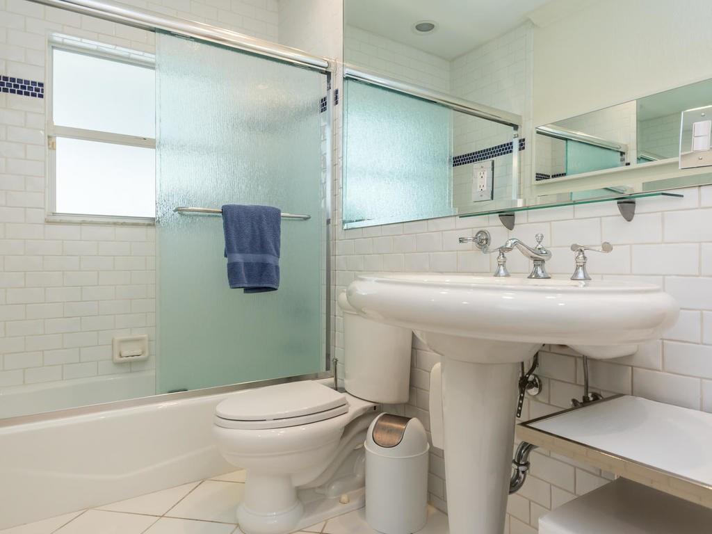 LAUDERDALE BEACH - Residential