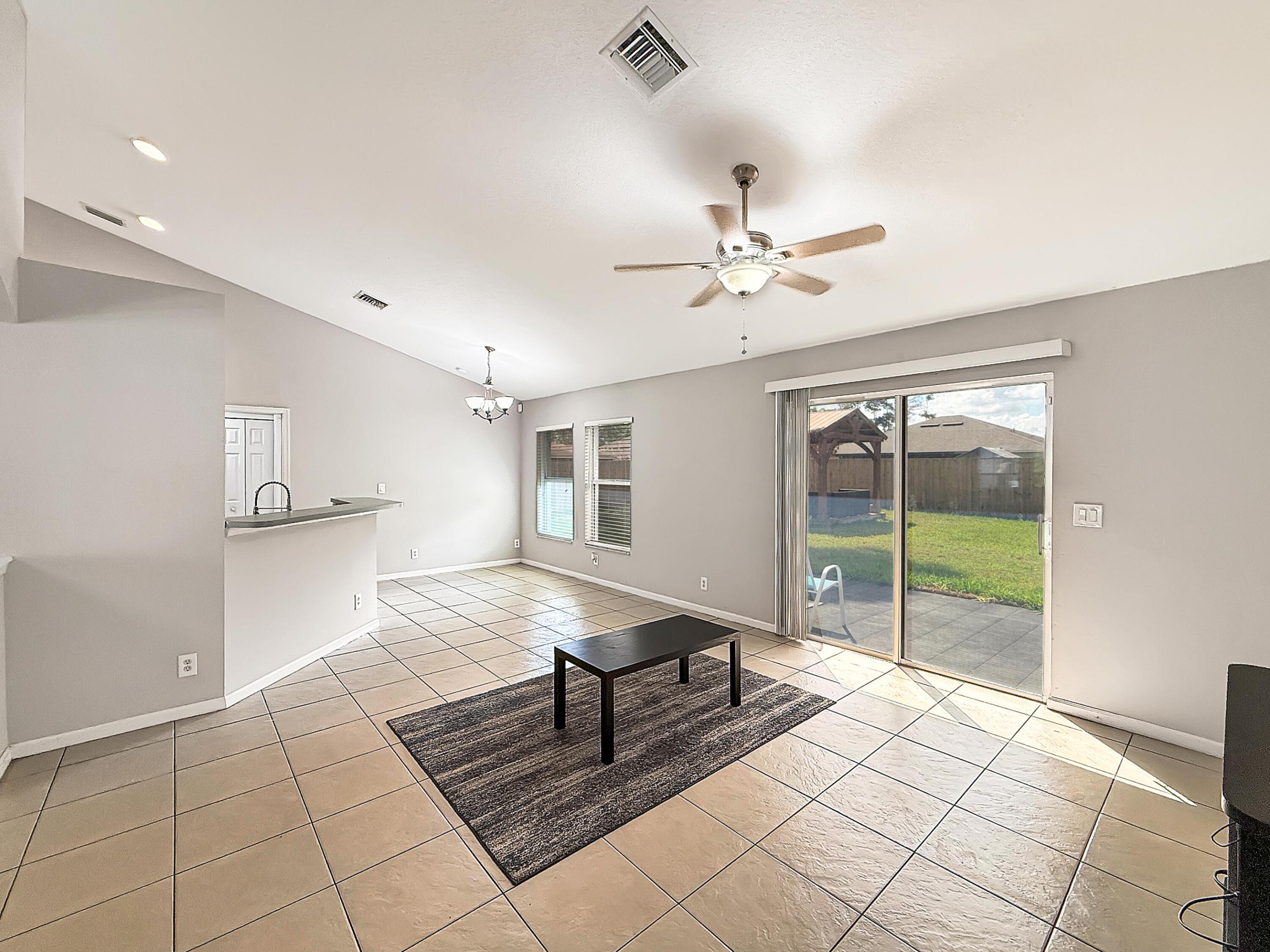 PORT ST LUCIE SECTION 19 - Residential