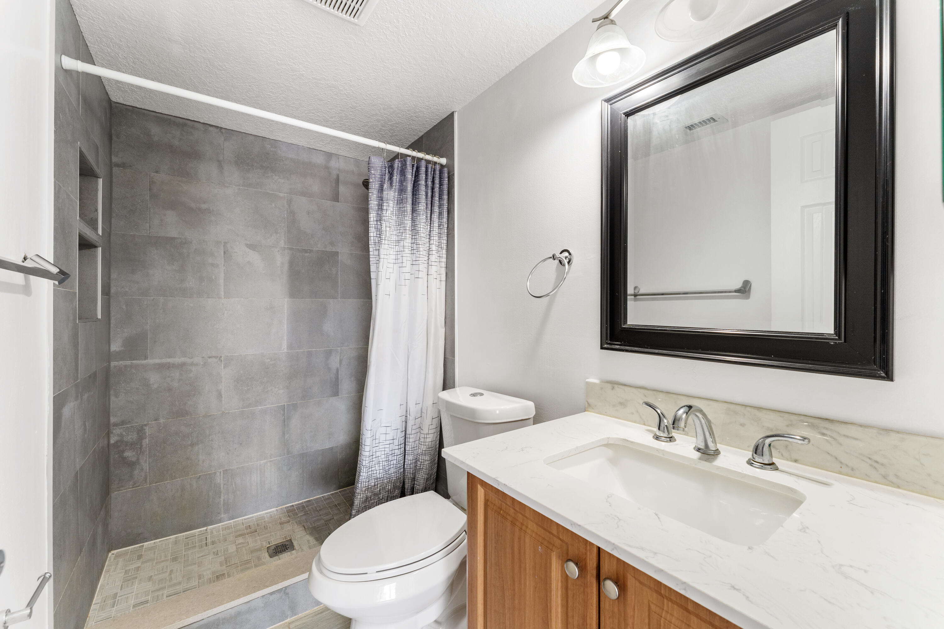 PINE RIDGE NORTH I CONDO - Residential