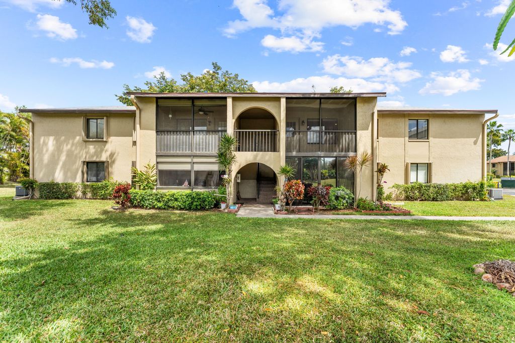 Photo of 516 Shady Pine Way #B2, Greenacres, FL 33415 (MLS # B26002611)