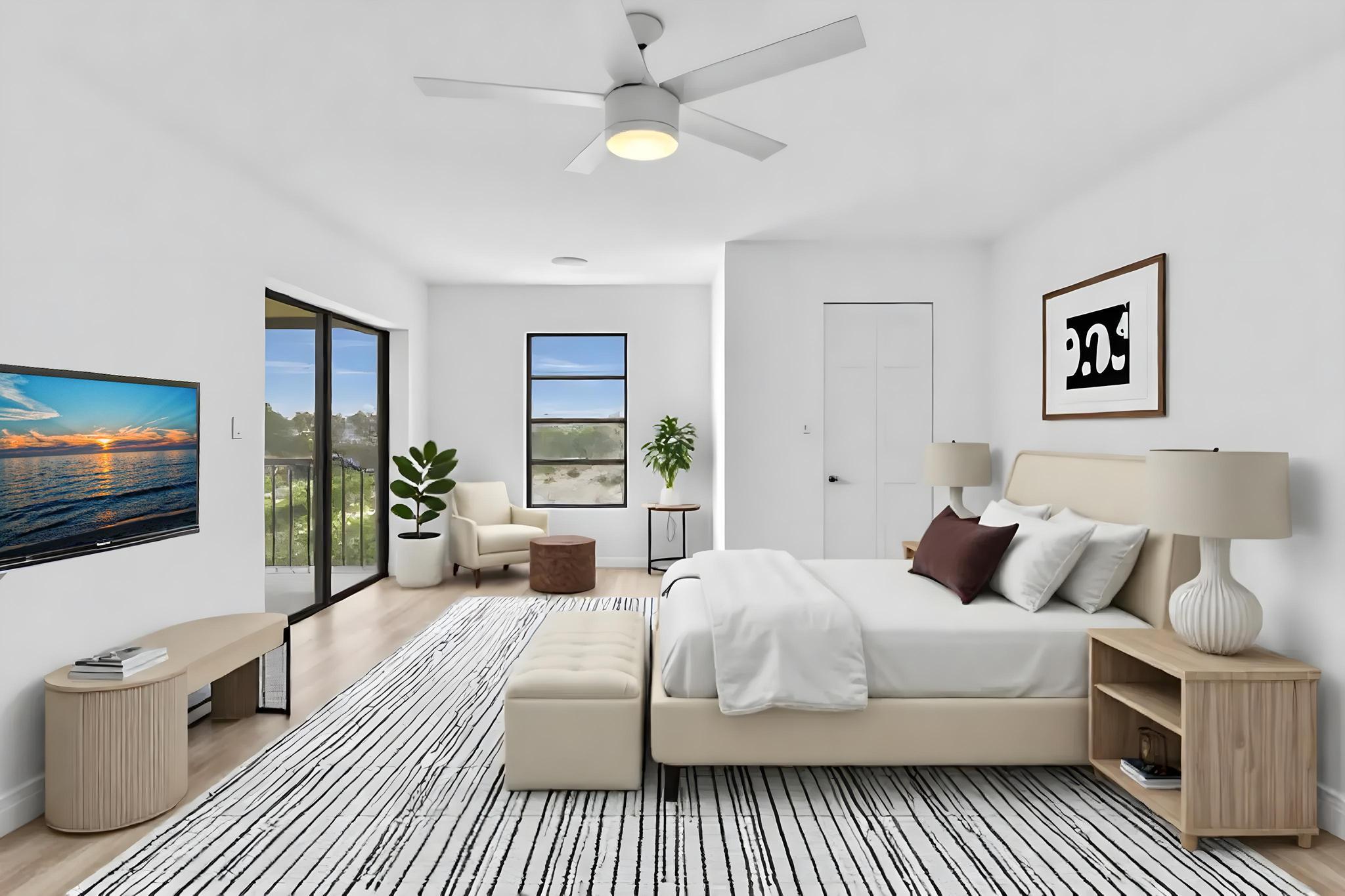 7076 Huntington Lane 208