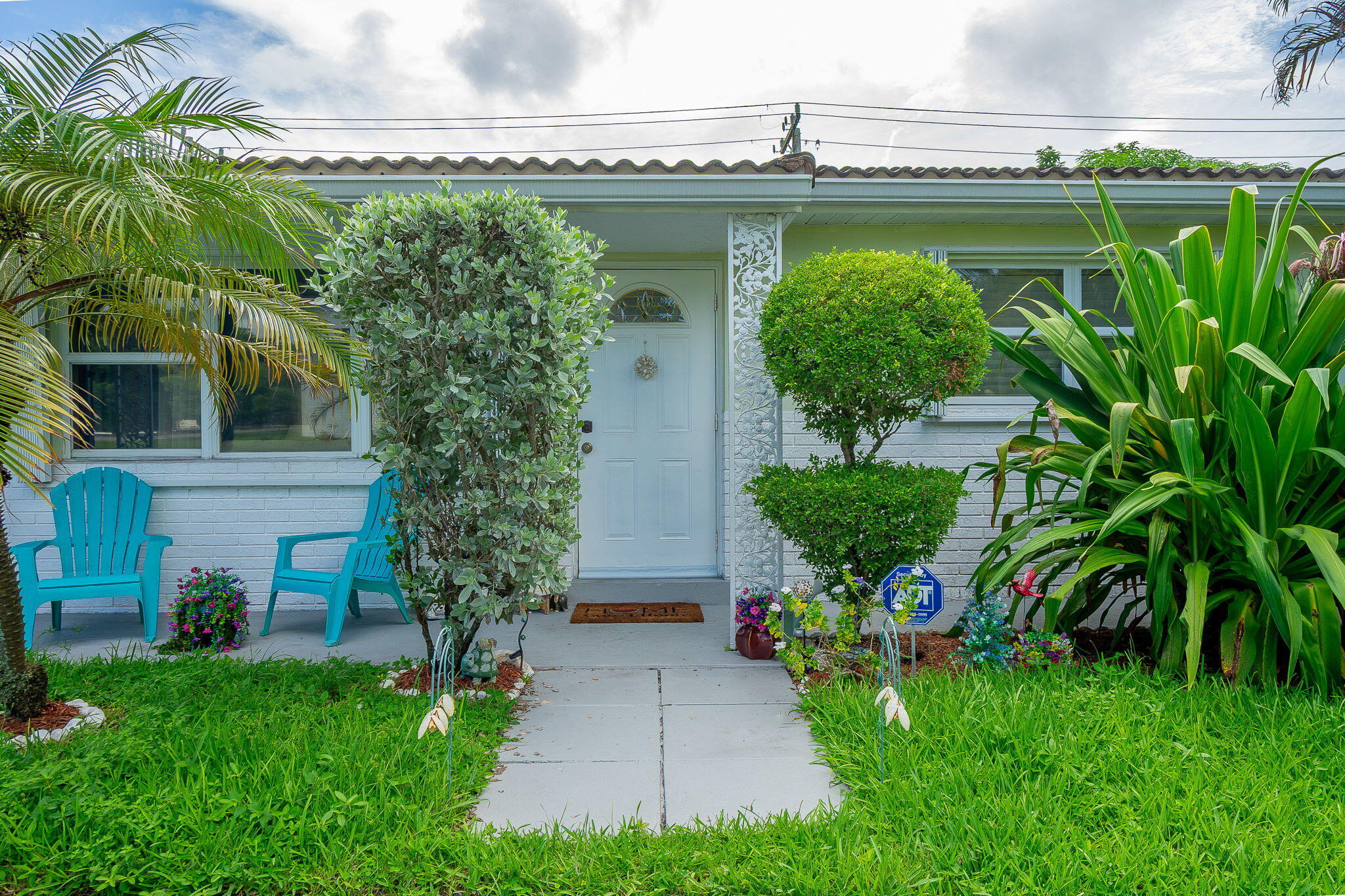1318 CARDINAL Lane