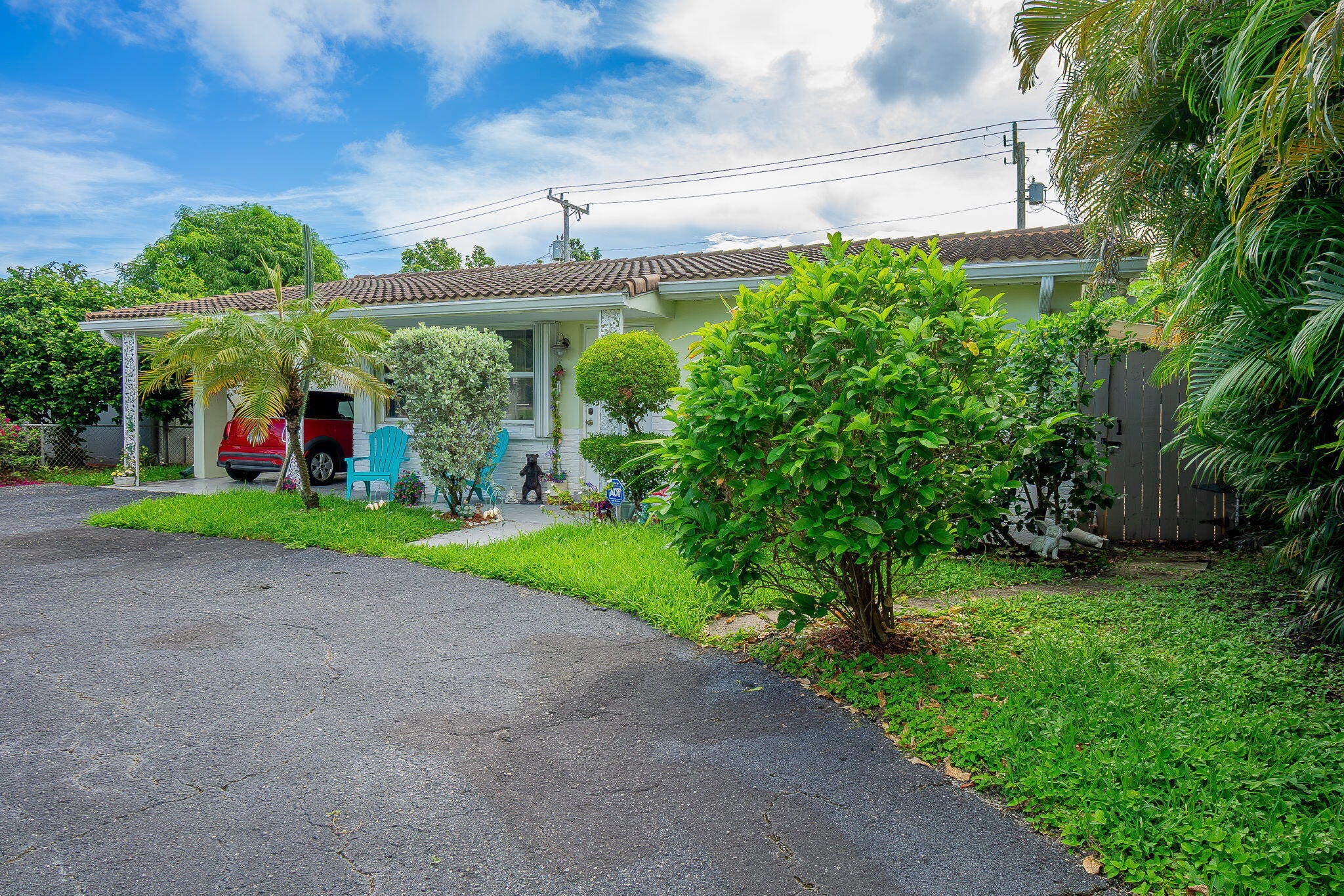 1318 CARDINAL Lane
