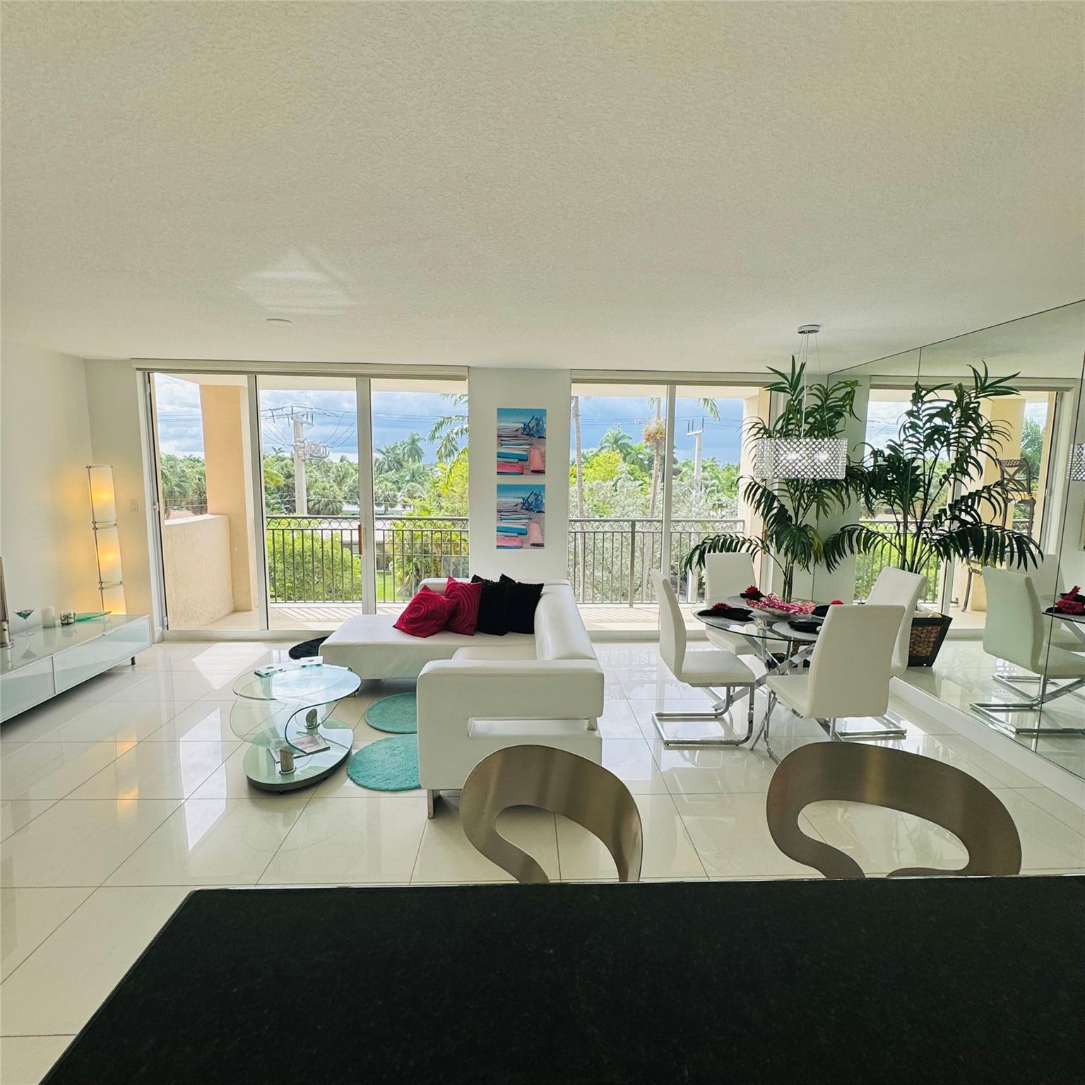 2011 N Ocean Blvd 303