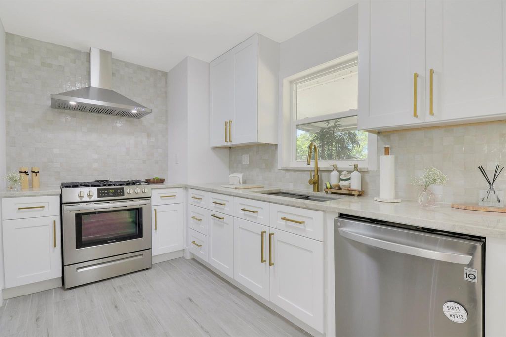 Photo of 396 Lighthouse Drive, Palm Beach Gardens, FL 33410 (MLS # R10918319)