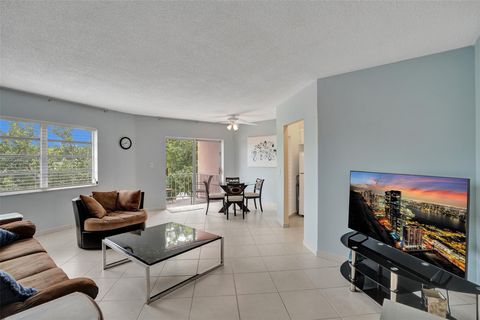 A home in Lauderdale By The Sea