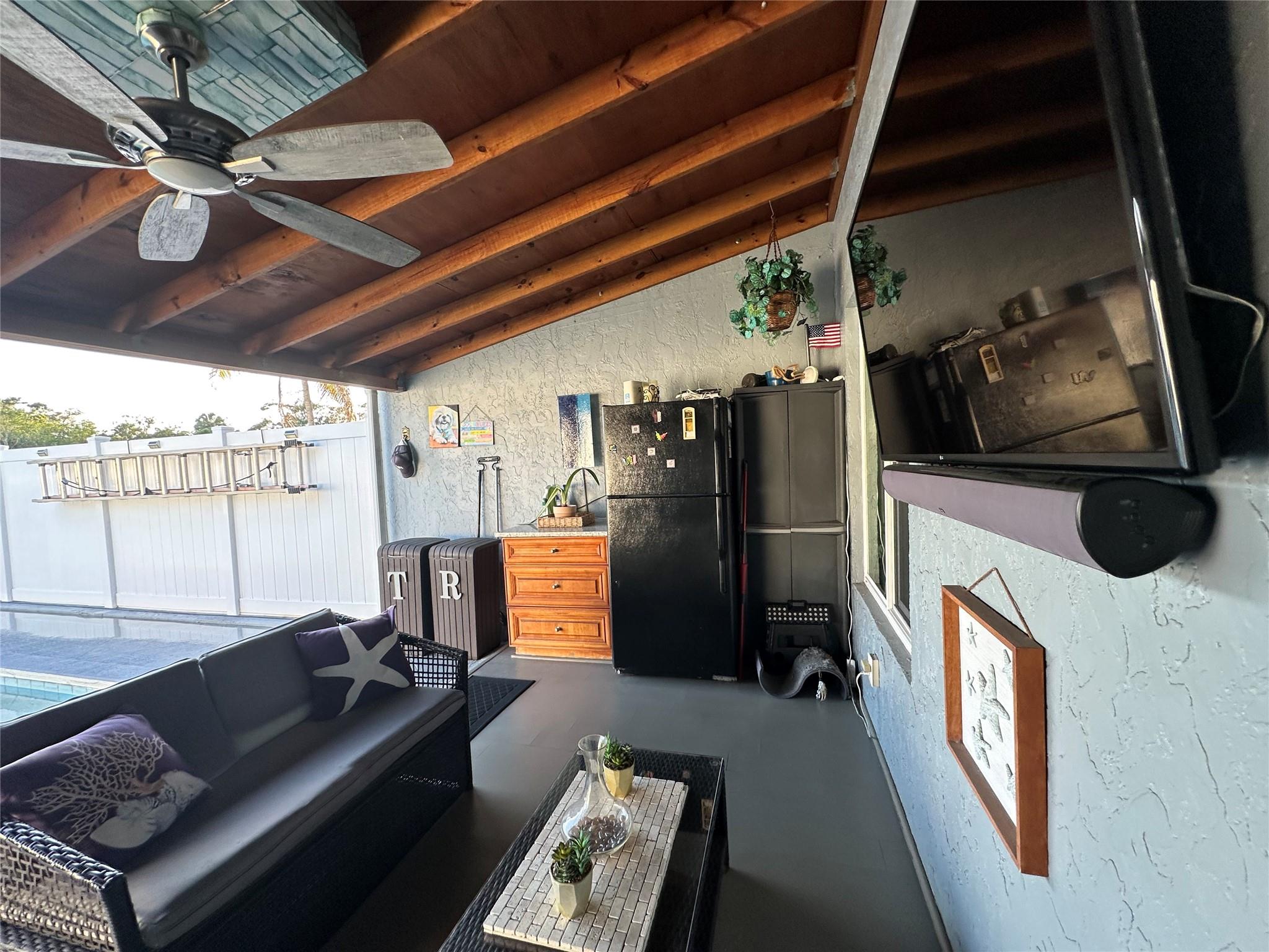 KIMBERLY TOWNHOUSE - Residential