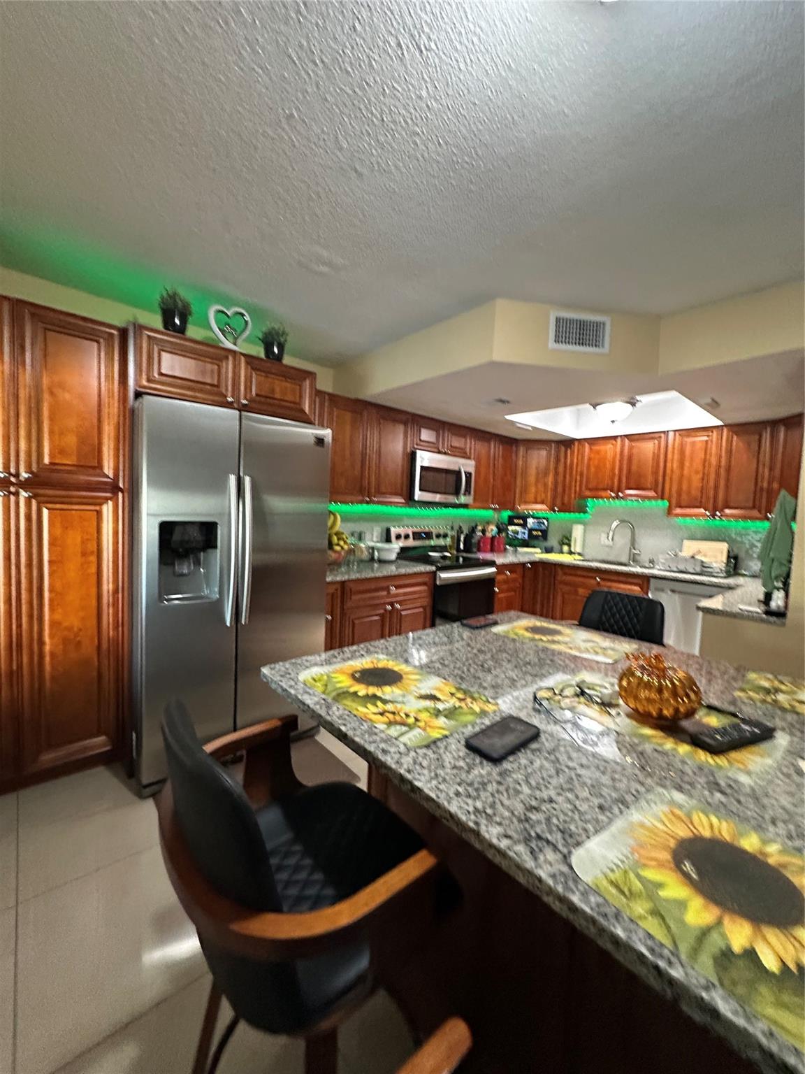 KIMBERLY TOWNHOUSE - Residential