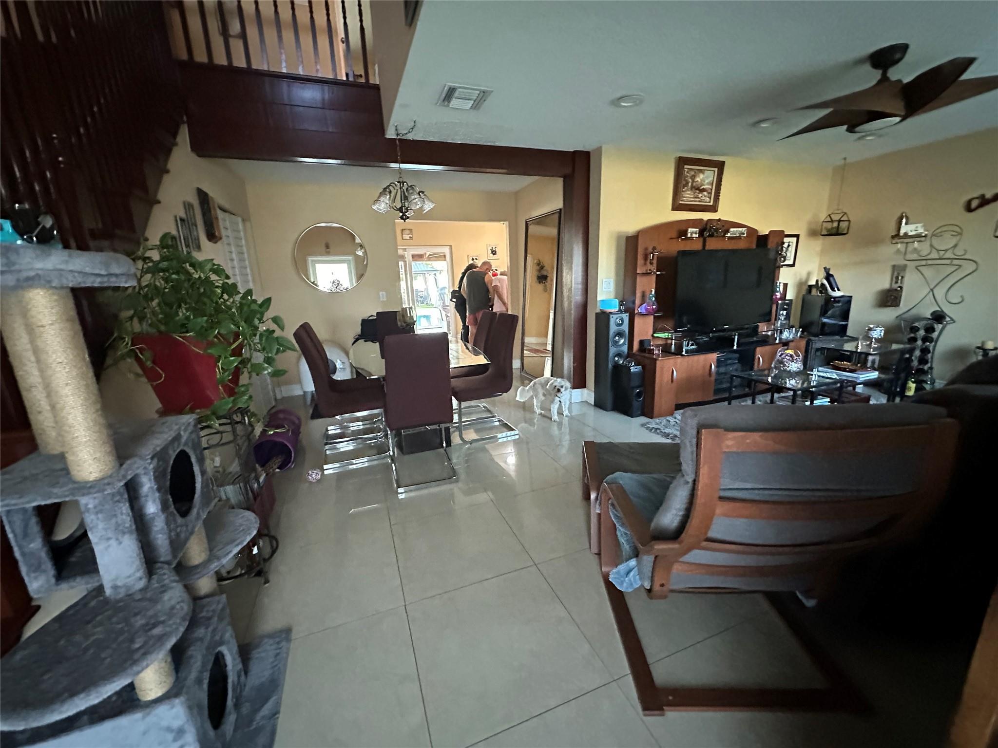 KIMBERLY TOWNHOUSE - Residential