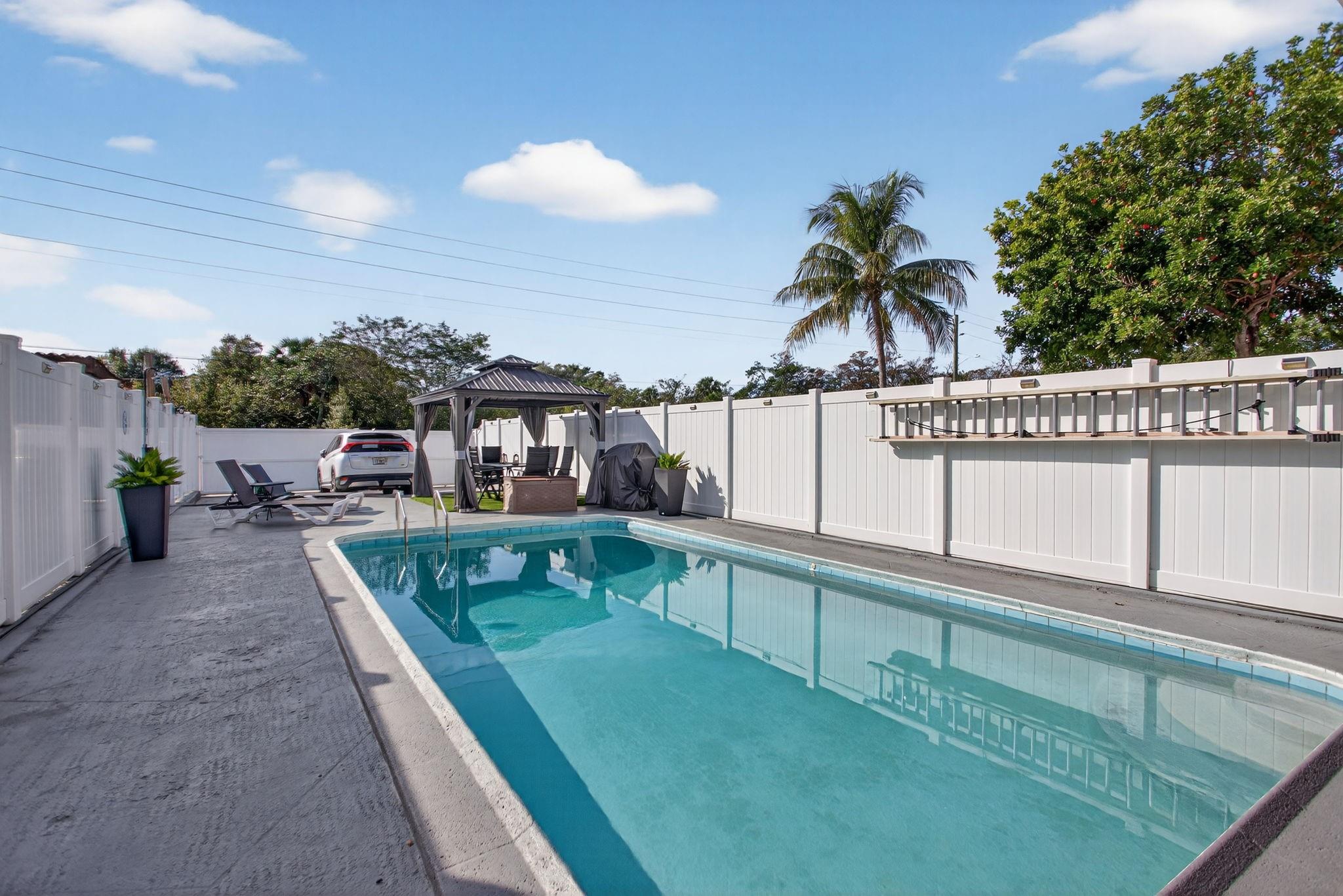 KIMBERLY TOWNHOUSE - Residential