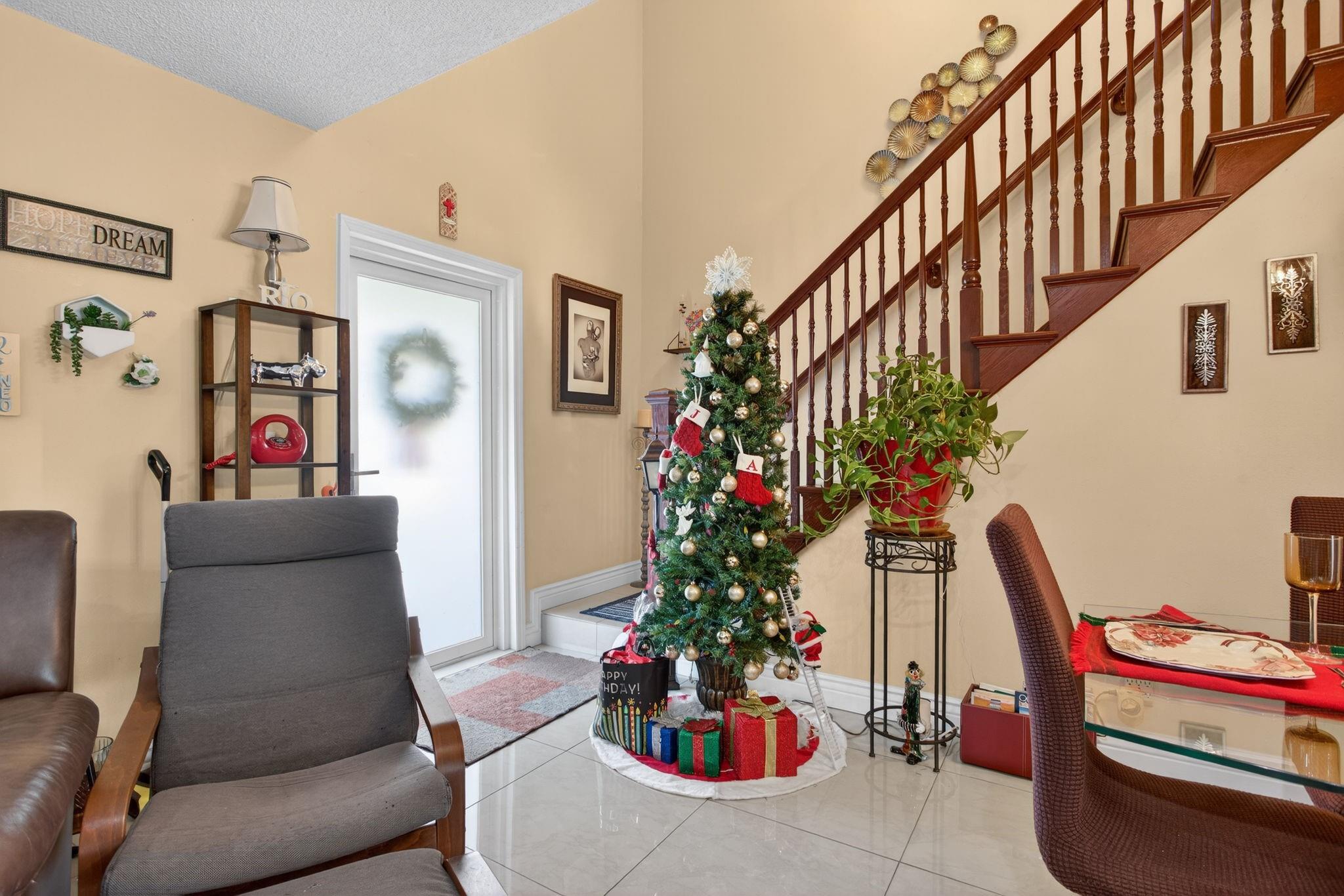 KIMBERLY TOWNHOUSE - Residential