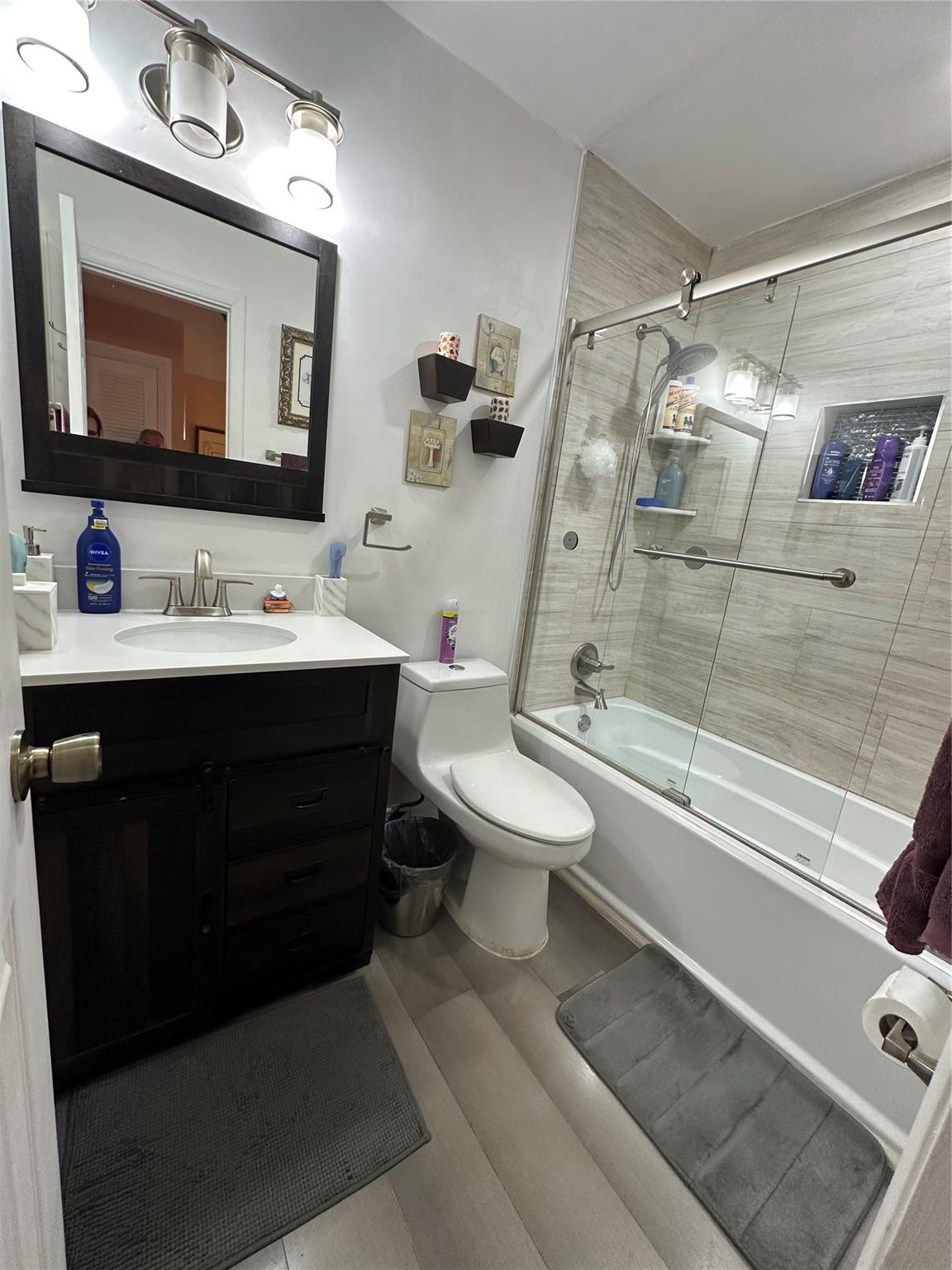 KIMBERLY TOWNHOUSE - Residential