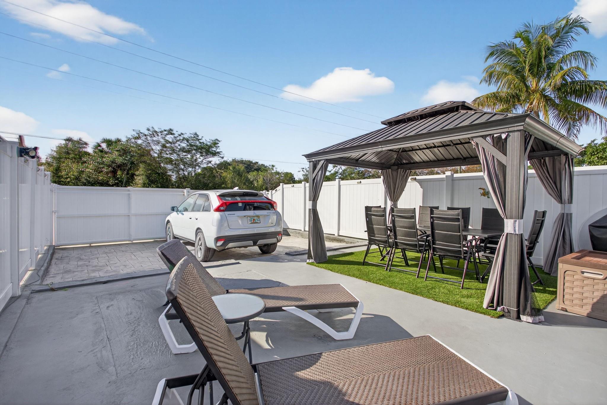 KIMBERLY TOWNHOUSE - Residential