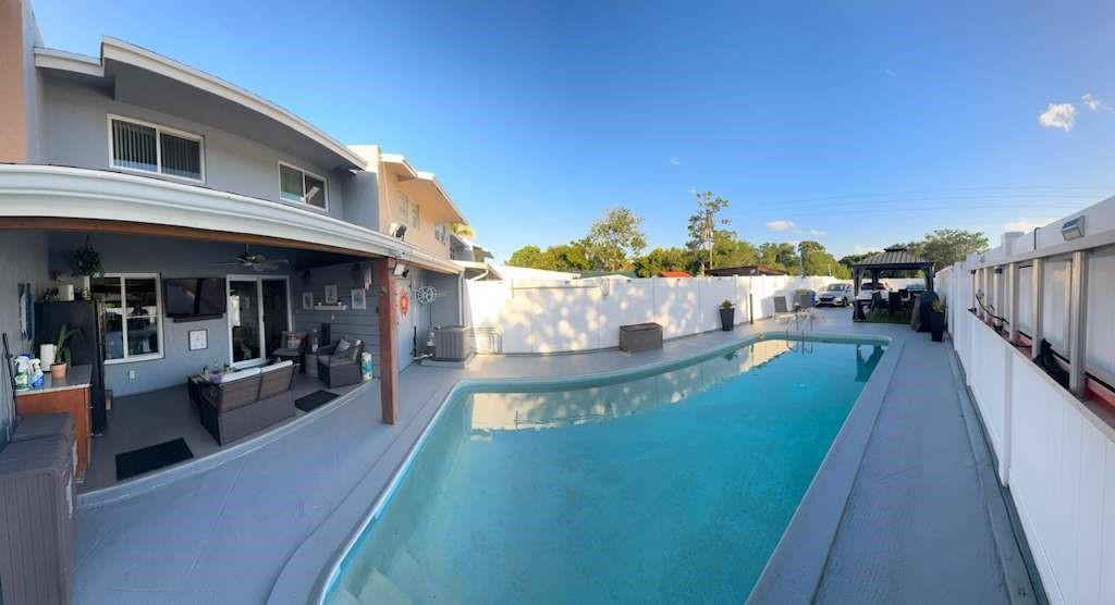 KIMBERLY TOWNHOUSE - Residential