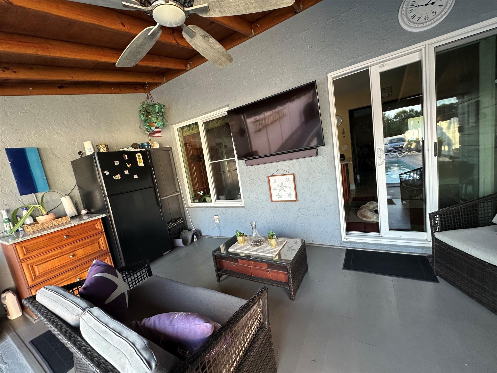 KIMBERLY TOWNHOUSE - Residential