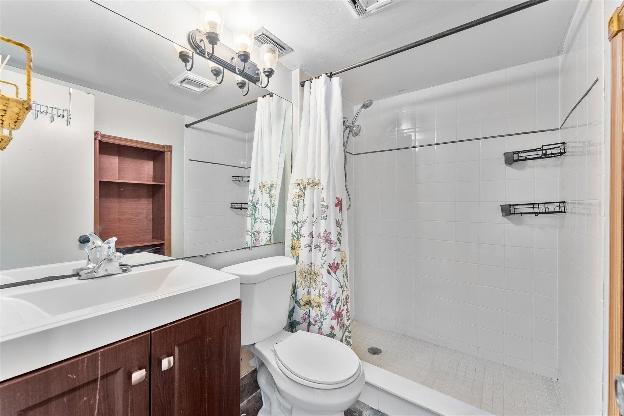 SOMERSET - Residential Lease