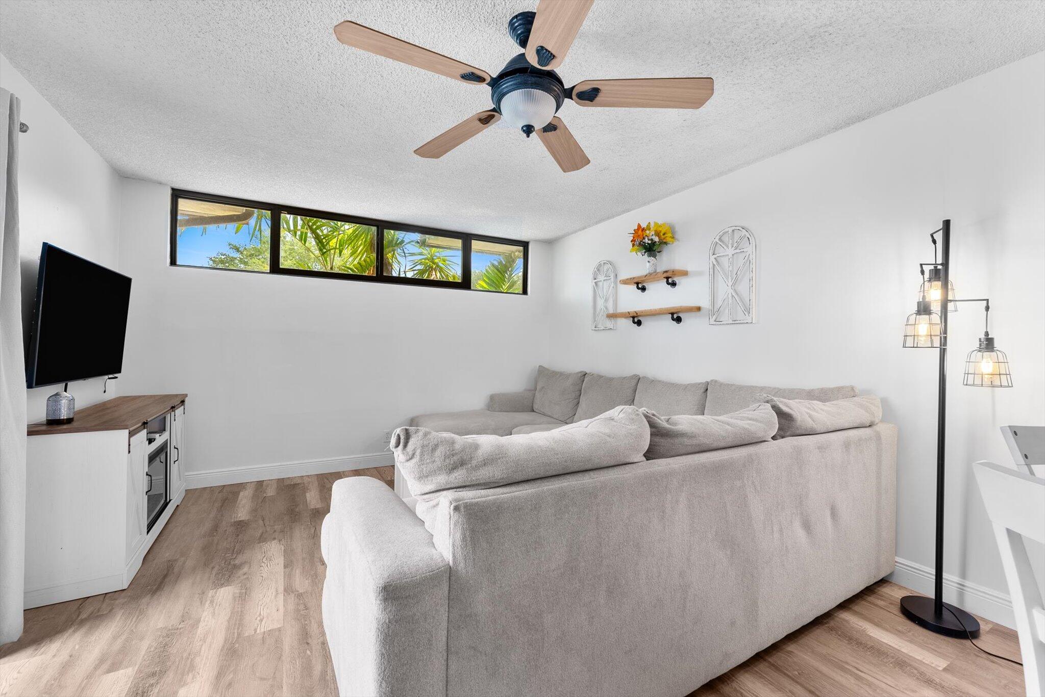 SOMERSET - Residential Lease