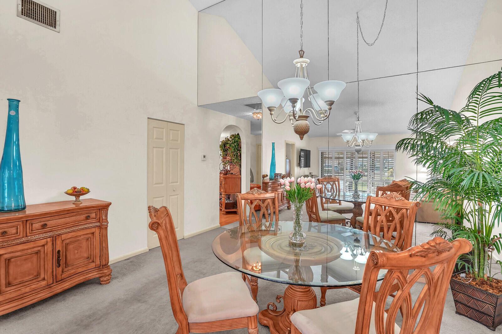 LANTERN WALK 2 - Residential