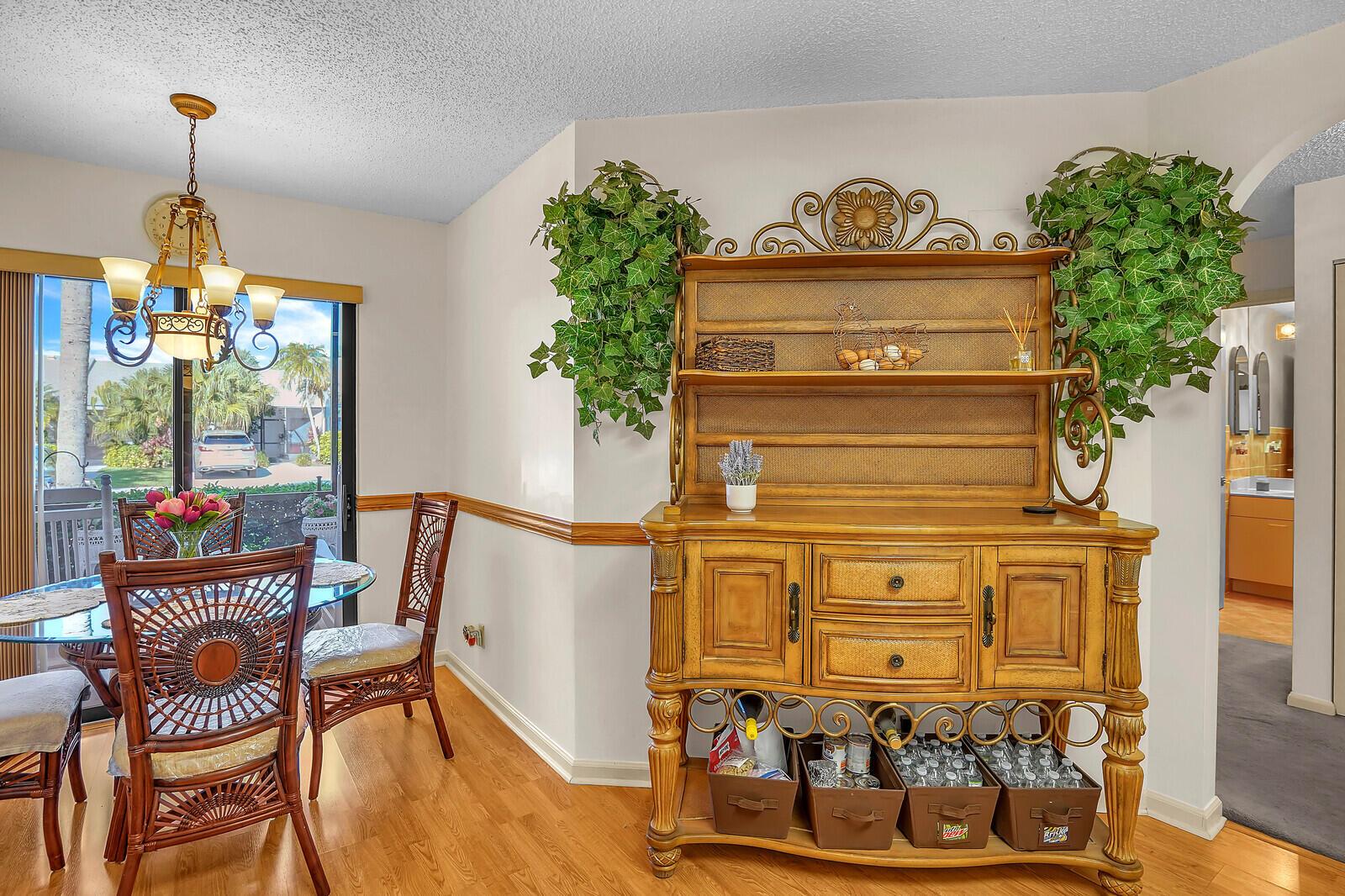 LANTERN WALK 2 - Residential