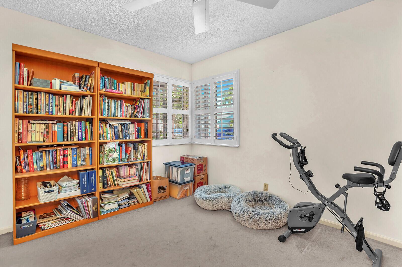 LANTERN WALK 2 - Residential