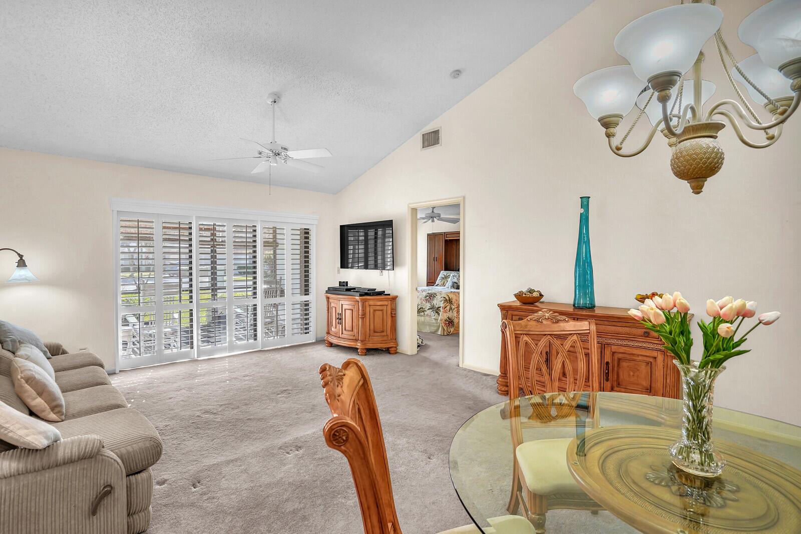 LANTERN WALK 2 - Residential