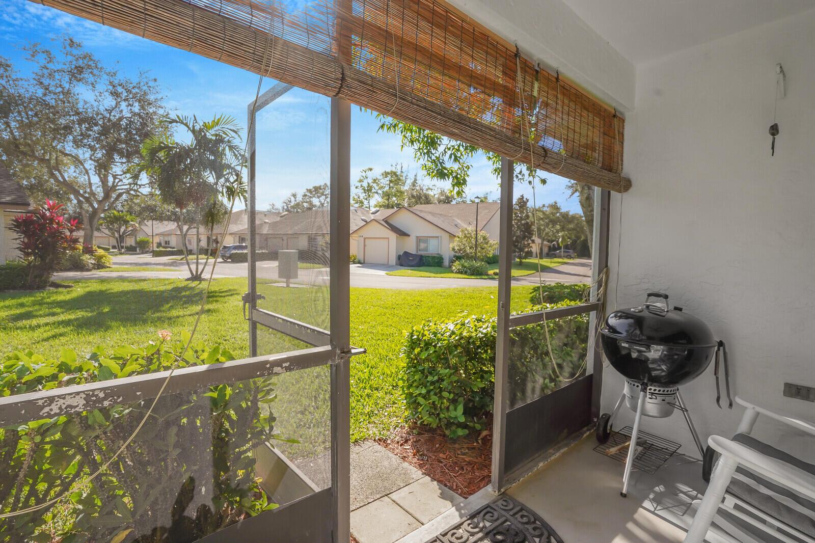 LANTERN WALK 2 - Residential