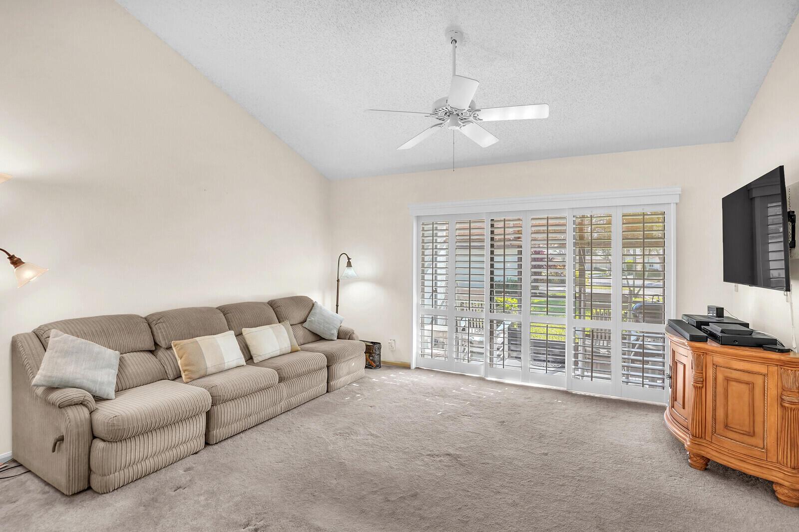 LANTERN WALK 2 - Residential