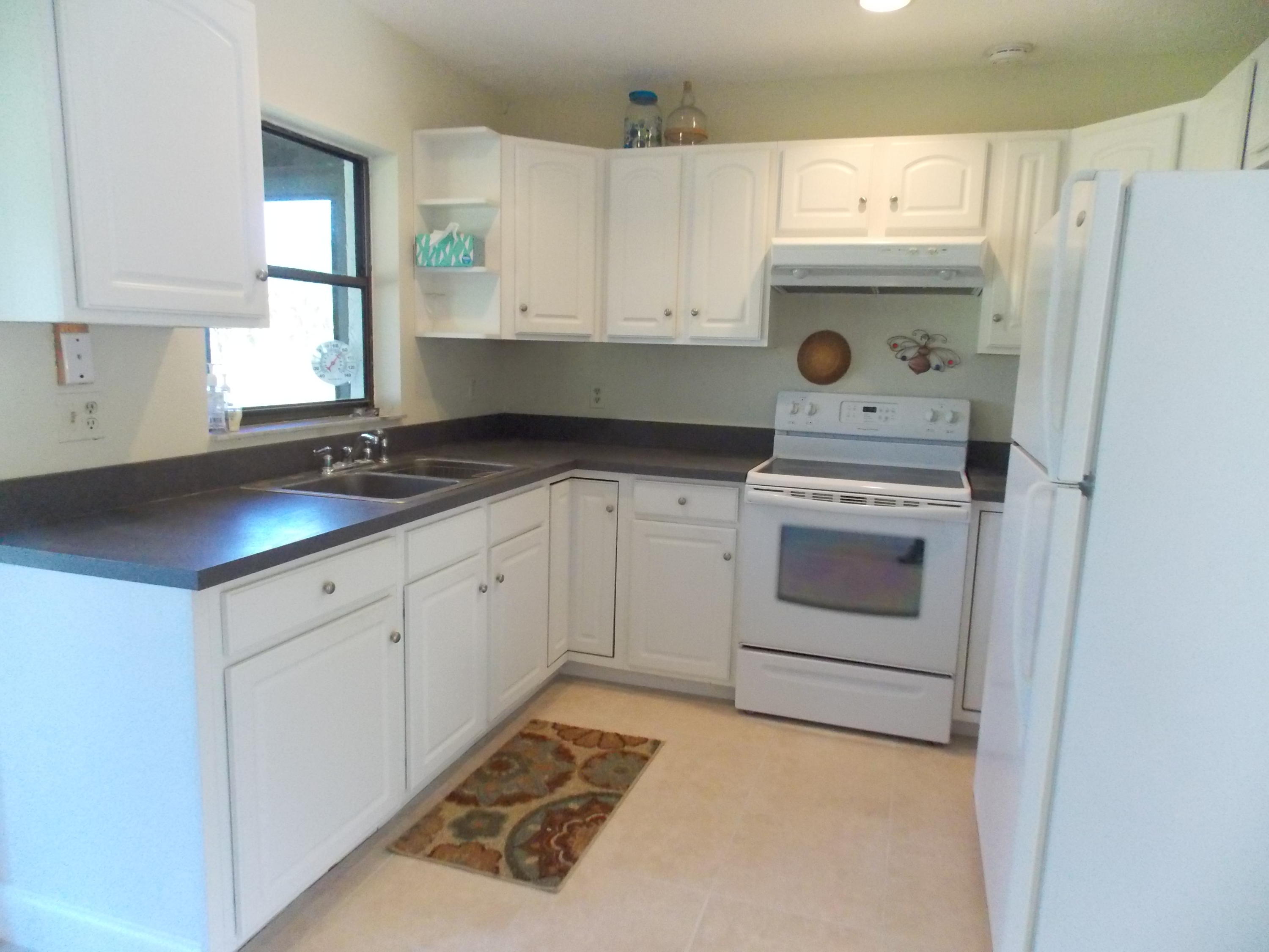 PORT ST LUCIE SECTION 27 - Residential Lease