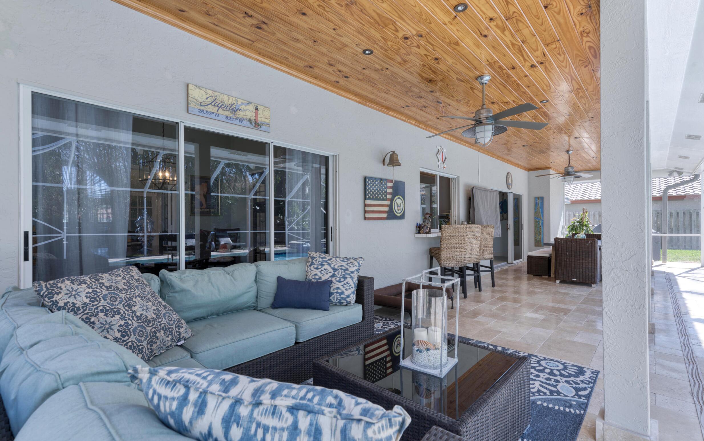 SHOREWOOD - Residential