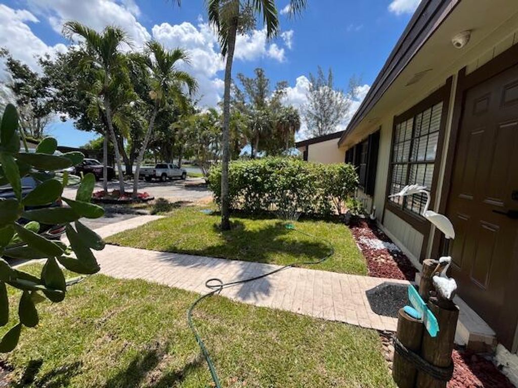 Photo of 2260 Plum Court, Pembroke Pines, FL 33026 (MLS # B26020999)