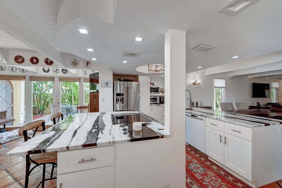 Photo of 665 Forsyth Street, Boca Raton, FL 33487 (MLS # R10915254)