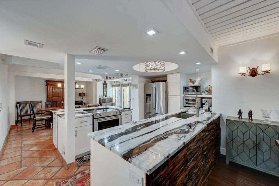 Photo of 665 Forsyth Street, Boca Raton, FL 33487 (MLS # R10915254)