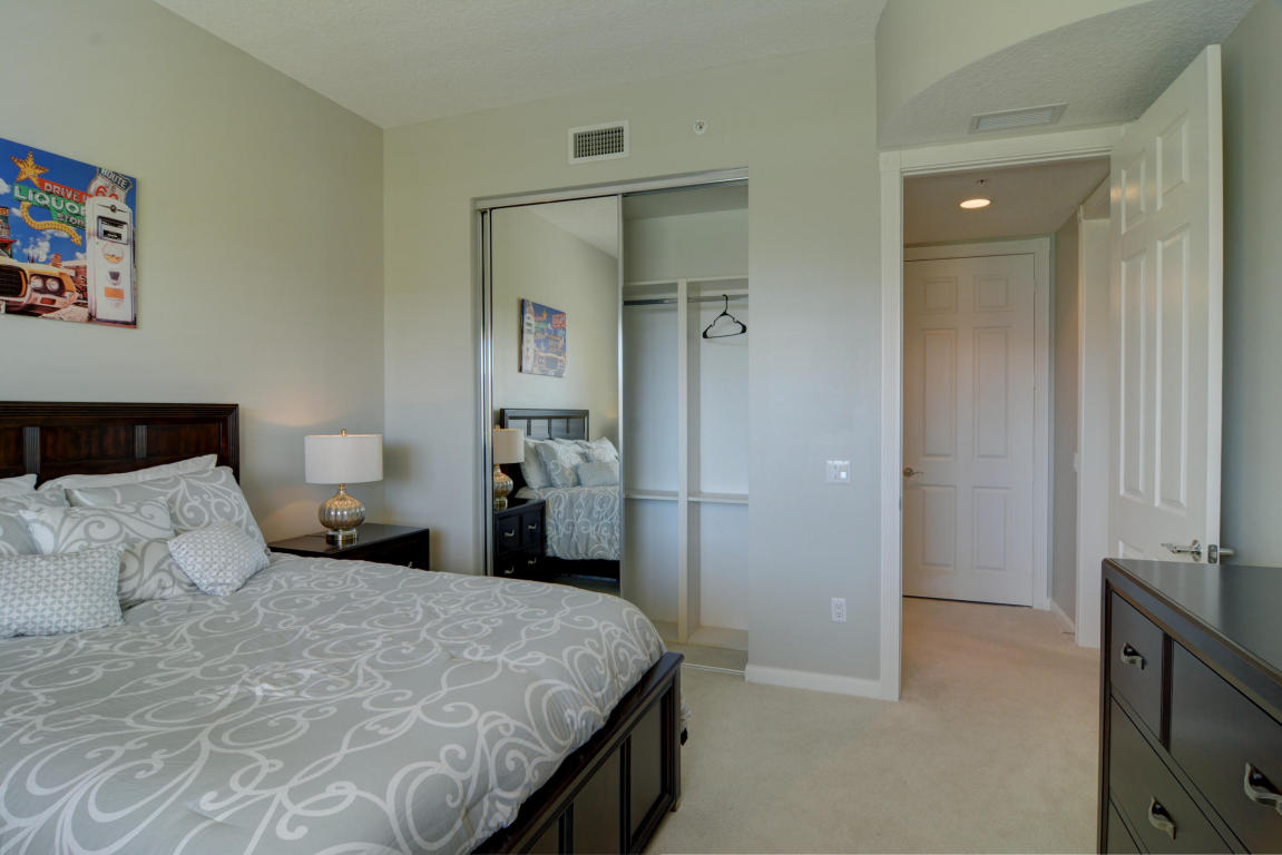 HARBOUR ISLE AT HUTCHINSO - Residential Lease