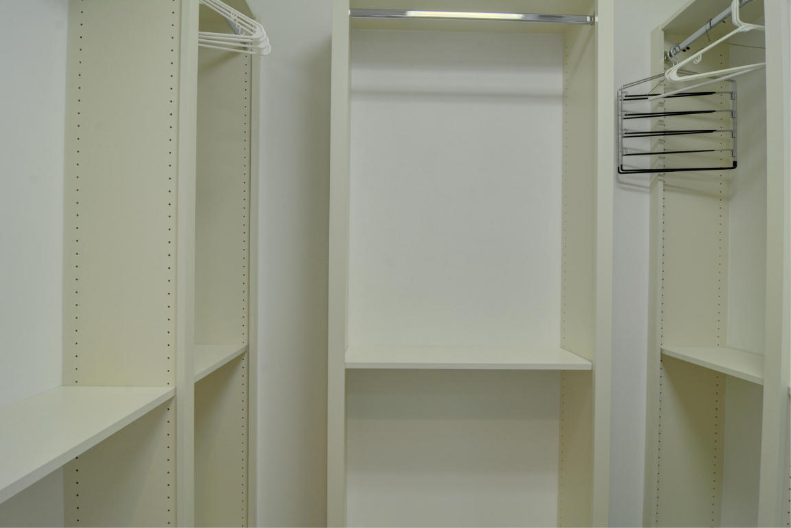 HARBOUR ISLE AT HUTCHINSO - Residential Lease