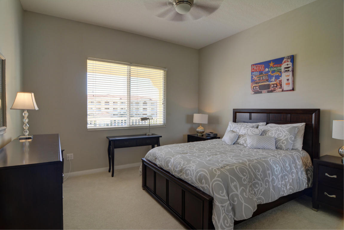 HARBOUR ISLE AT HUTCHINSO - Residential Lease