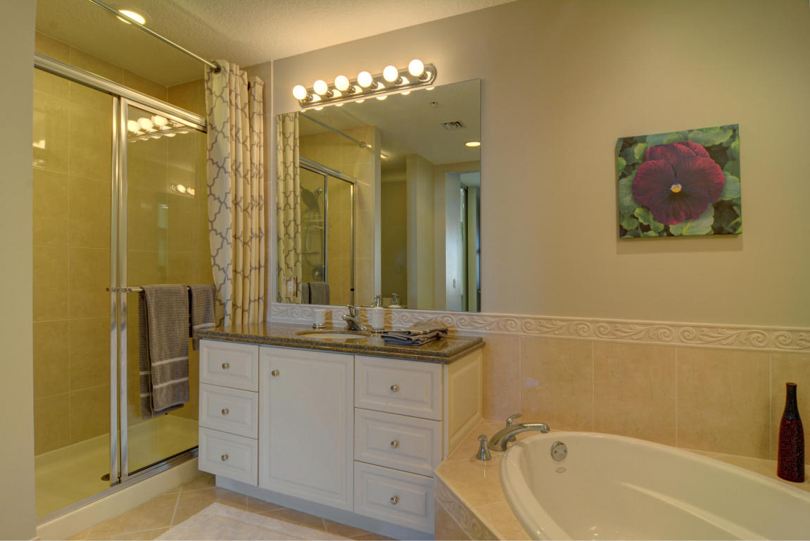 HARBOUR ISLE AT HUTCHINSO - Residential Lease