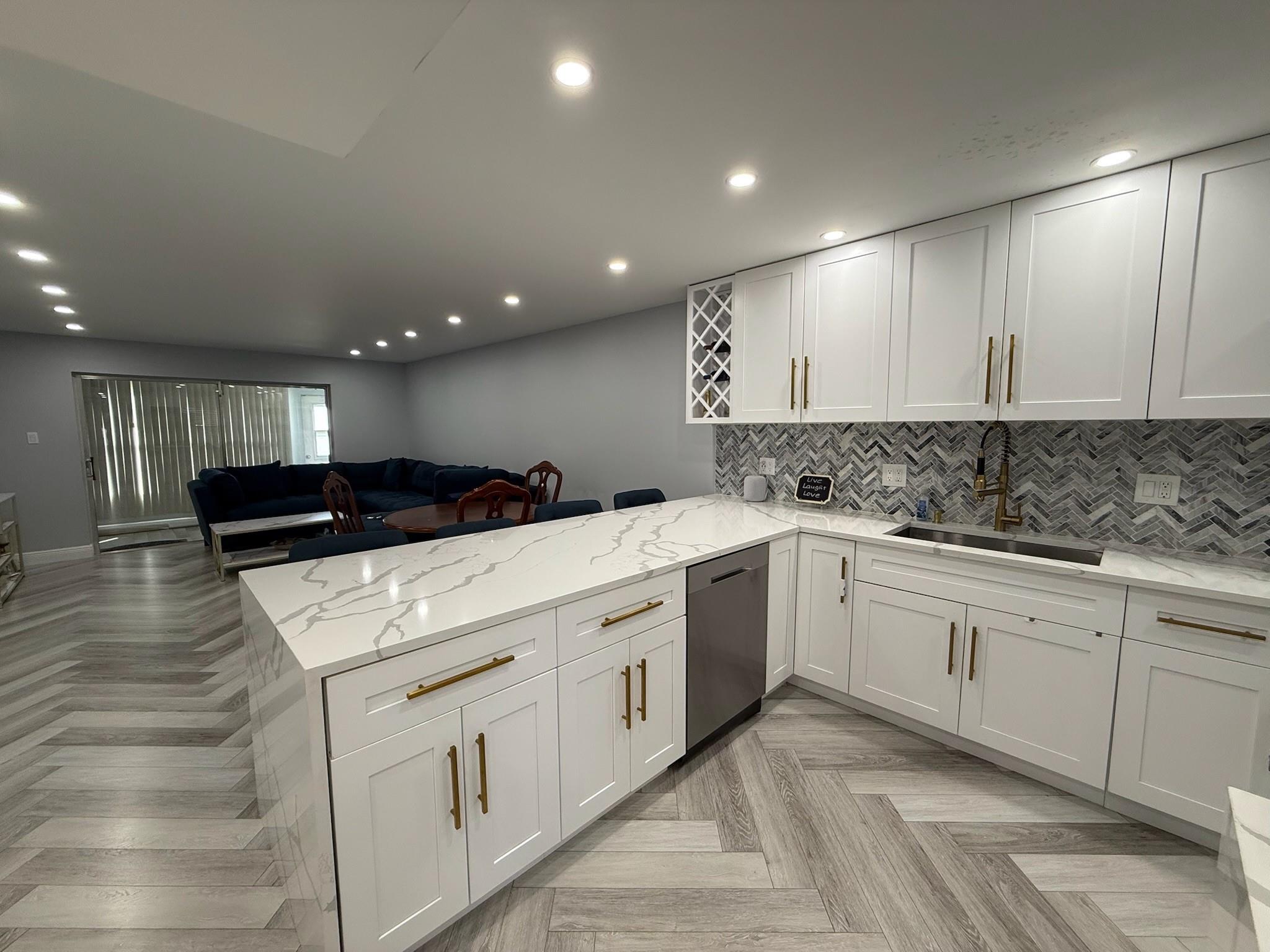 Oriole Gardens - Residential