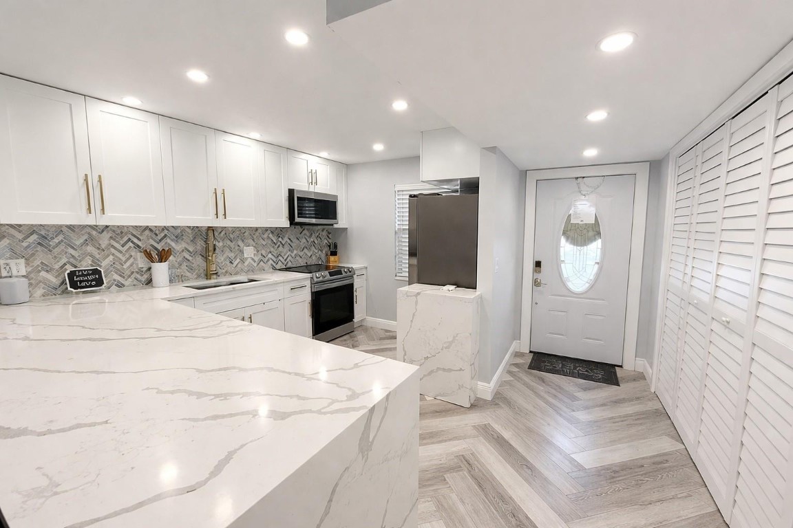 Oriole Gardens - Residential