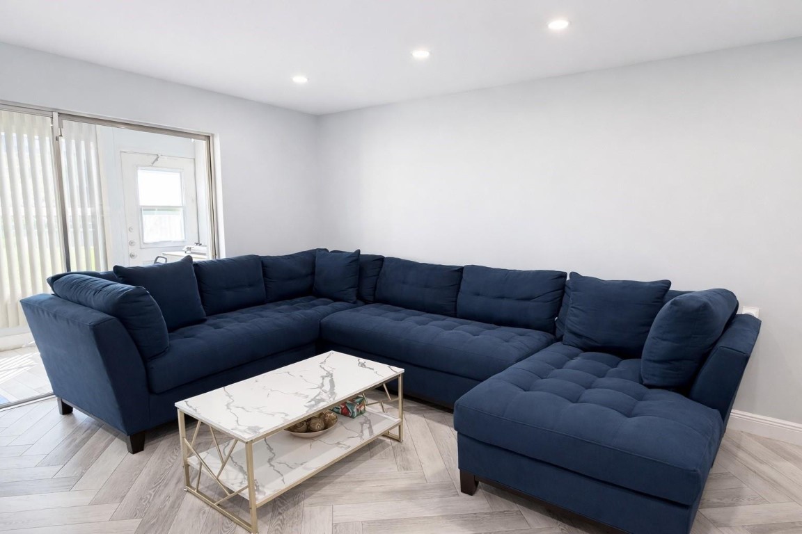 Oriole Gardens - Residential