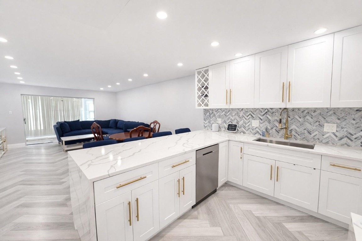 Oriole Gardens - Residential