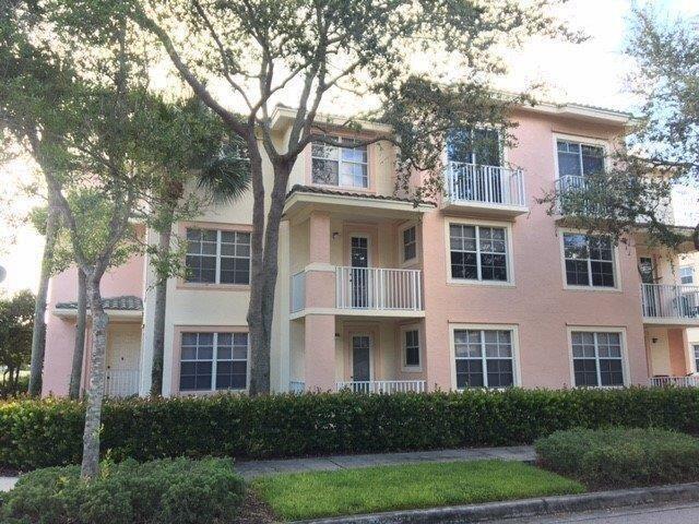 VILLAGE AT ABACOA CONDO - Residential Lease